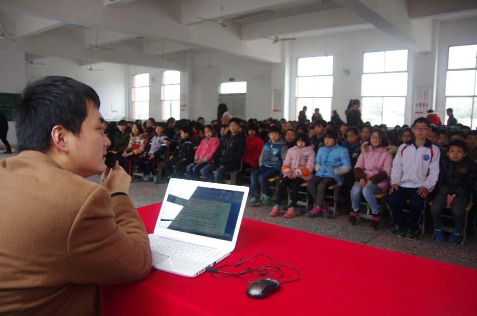岳麓书院"湖湘传统文化讲座"走进南轩中学